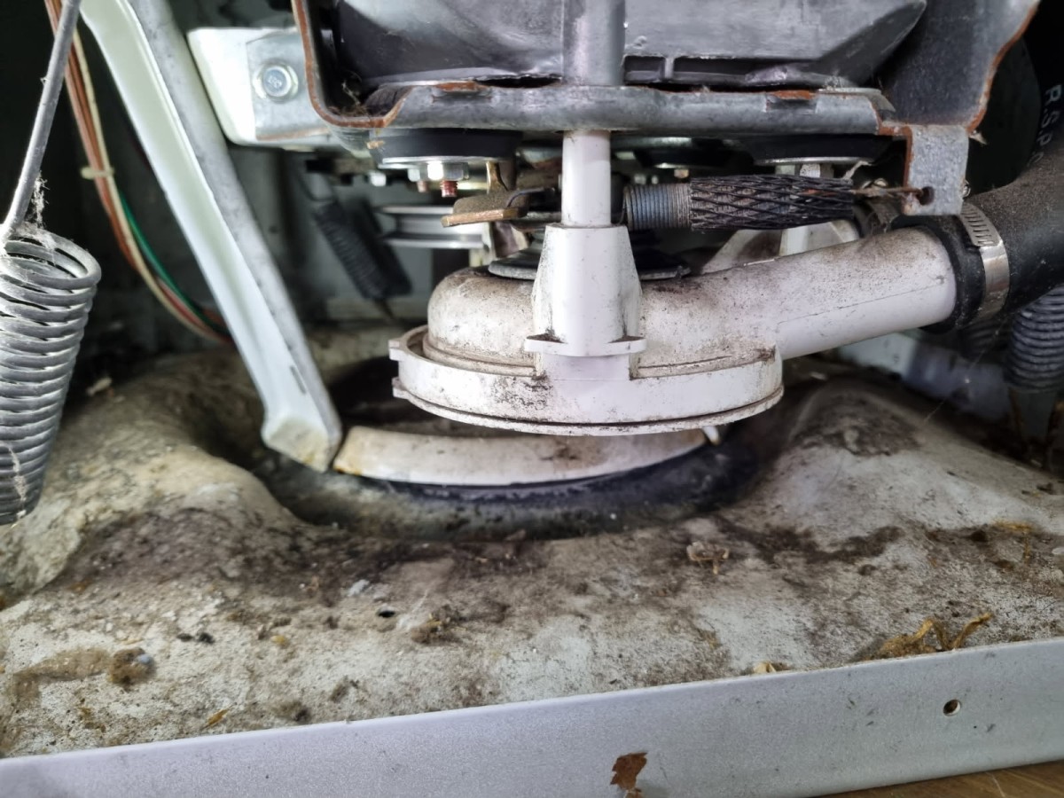 Commercial Speed Queen Washing Machine - Pump Repair